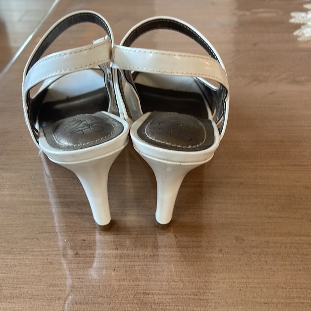Life stride soft system white leather heels - Picture 3 of 9